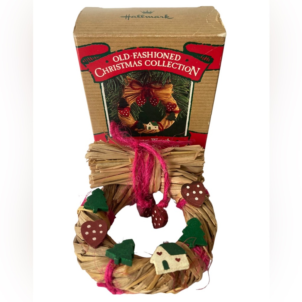 Hallmark Old Fashioned Christmas Country Wreath Wood and Straw Ornament 1987